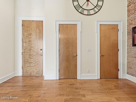 5th image of 415 E Market St Unit 201