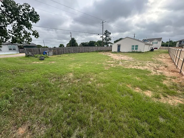602 Clear Creek Ct — Photo 28