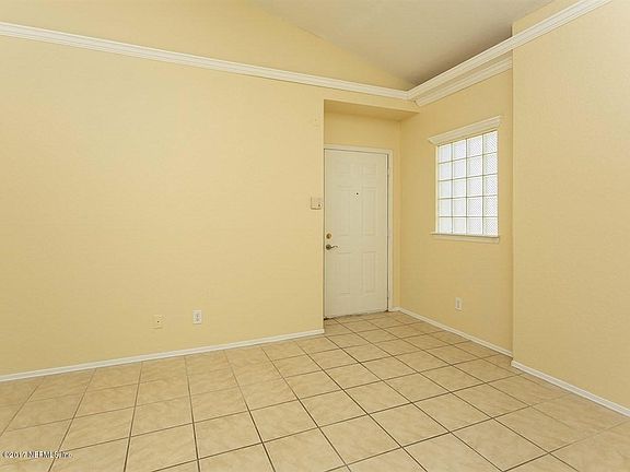 003_Living Room