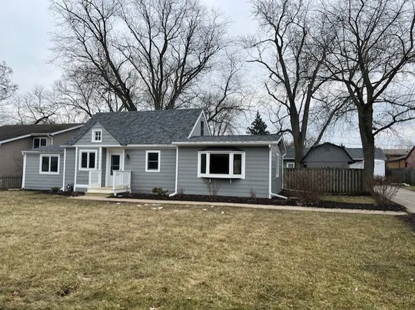 25673 W Arcade Dr N, Lake Villa, IL 60046