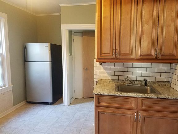 2nd image of 328 Parkdale Ave