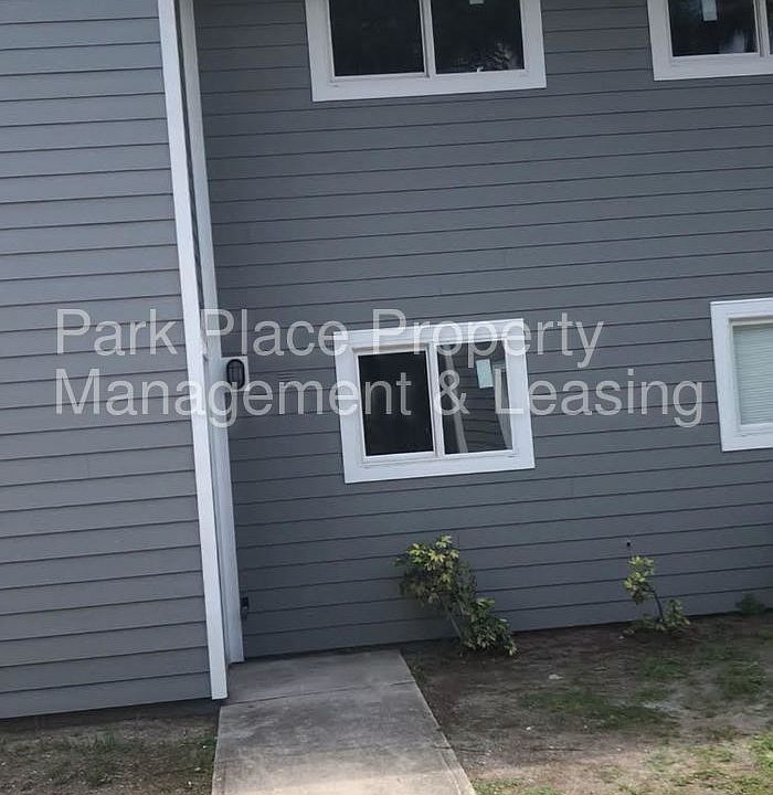 1st image of 1050 Wayne Ave APT 17