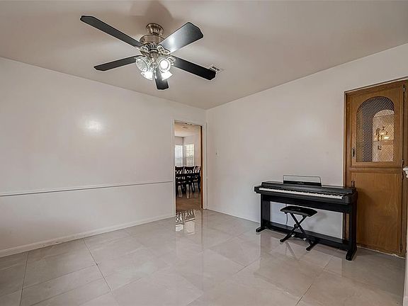 5th image of 4910 Fountainhead Drive