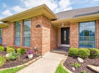 2105 Whitehurst Ln, Carrollton, TX 75007