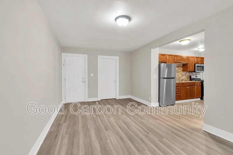 1 bed, 1.0 bath, $1,100 — Photo 4