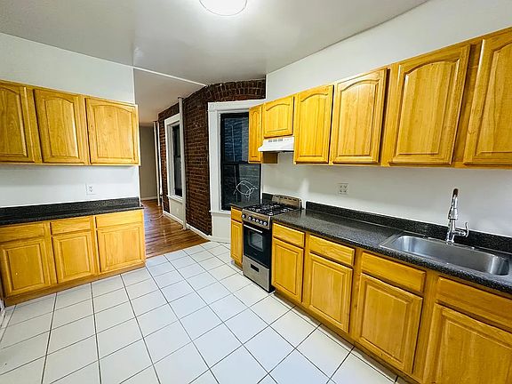 2nd image of 240 8th Ave #5B