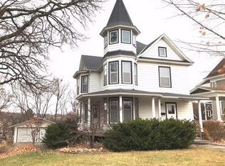 15 2nd Ave SW, Faribault, MN 55021