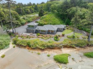 6 Diamond Dr, Pacific Beach, WA