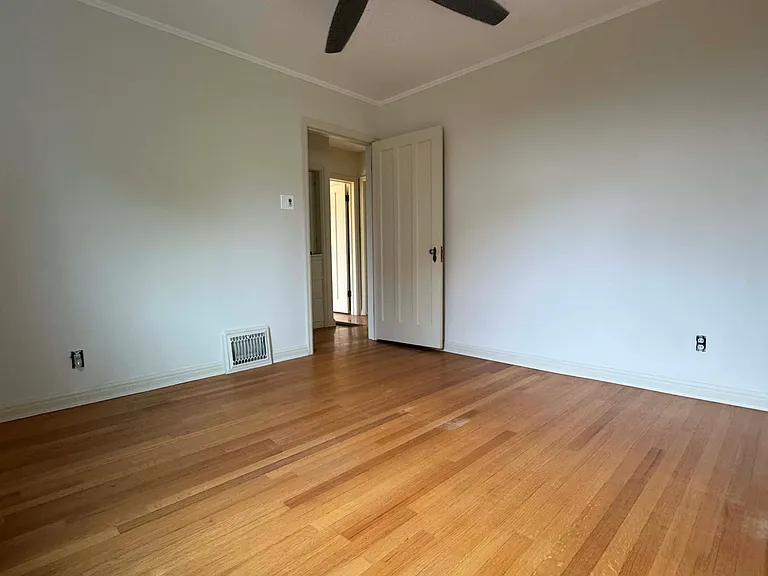 660 S Alcott St — Photo 16