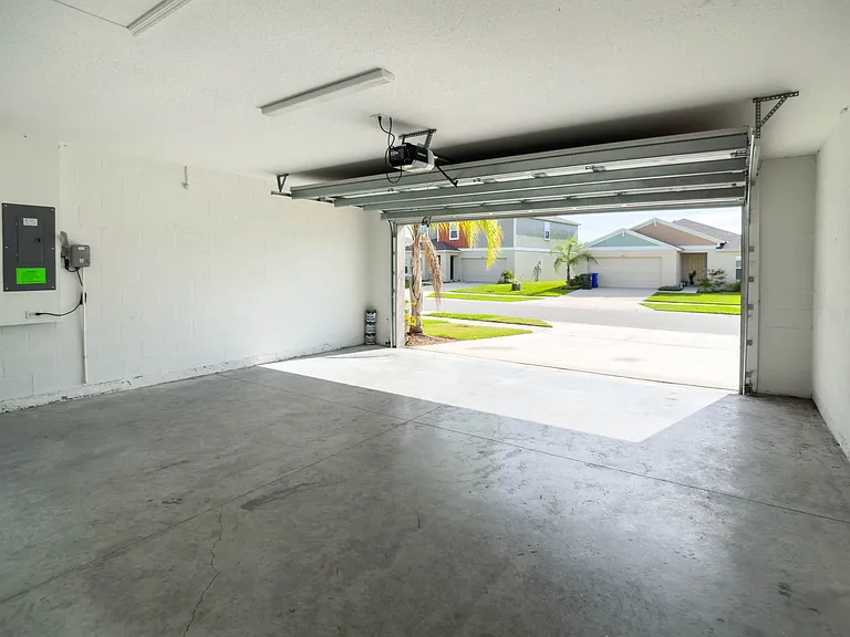 2 Car Garage