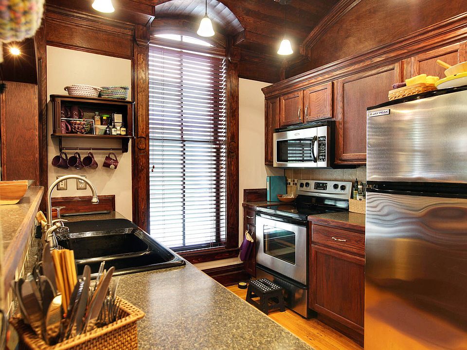 Skidmore Apartments 86 W Circular St Saratoga Springs NY Zillow