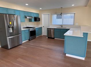 700 La Presa Dr, La Habra, CA 90631