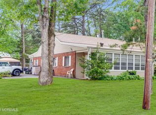 8B Walnut St, Toms River, NJ 08757