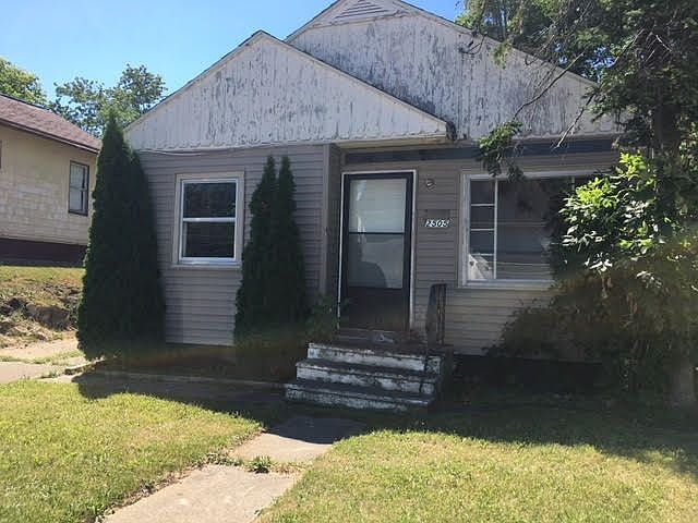 2nd image of 2505 Lester Ct