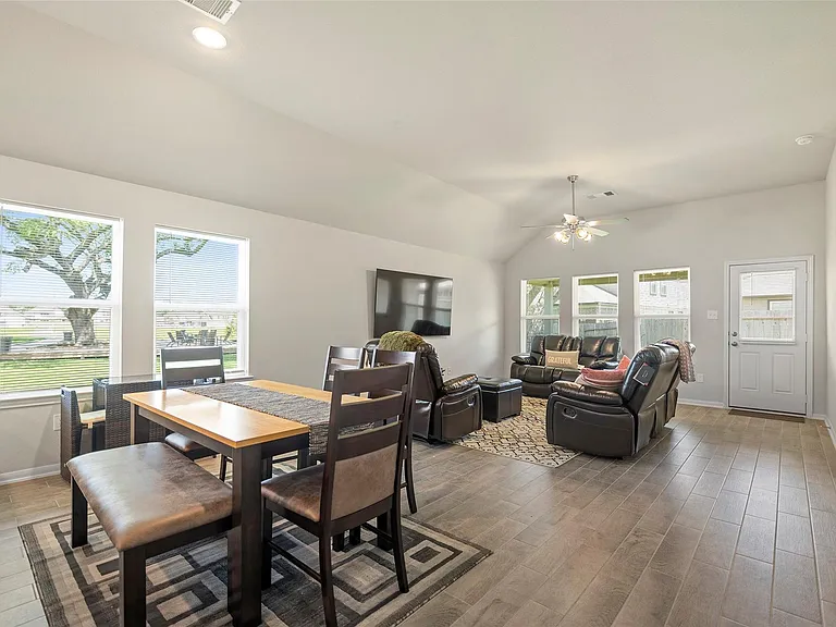 11714 Glossy Oak Ln — Photo 8