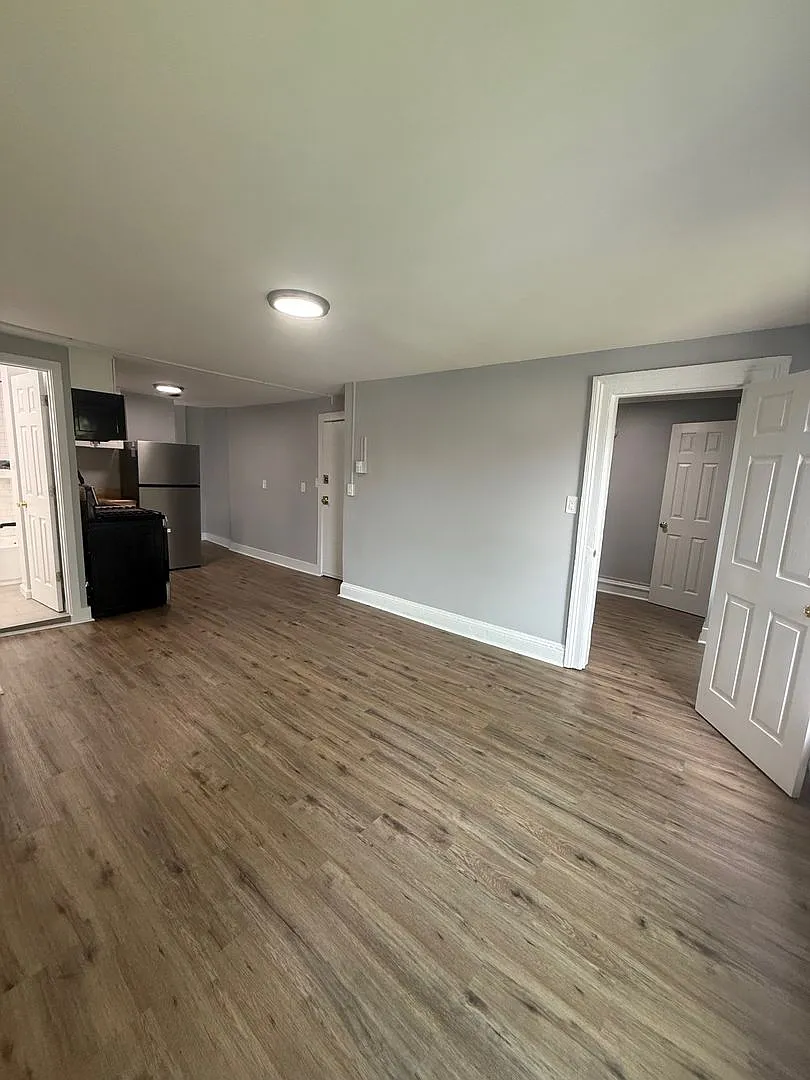 27 Lander St — Photo 2