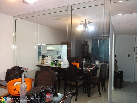 5th image of 1820 N Lauderdale Ave APT 3101