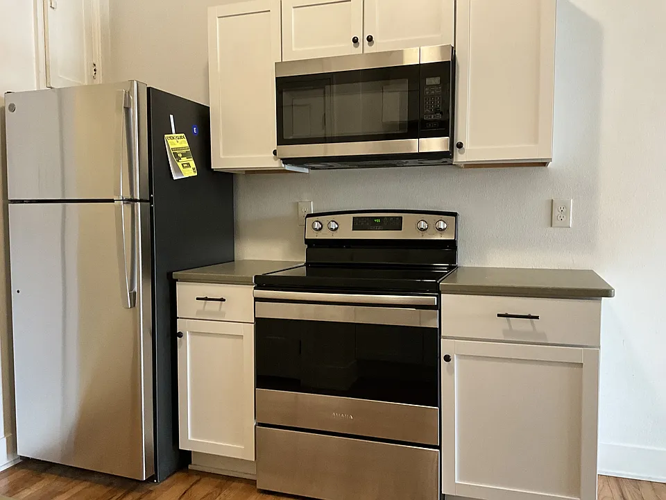 224 5th St