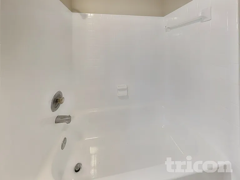 7943 Longshadow Ct — Photo 12