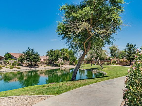 4th image of 3819 E Sawtooth Dr