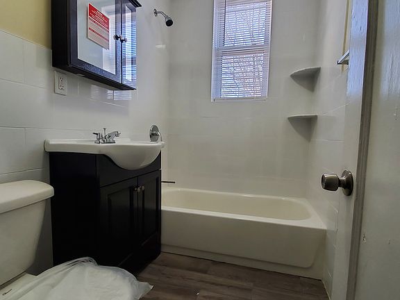 5th image of 225 Union St #9E