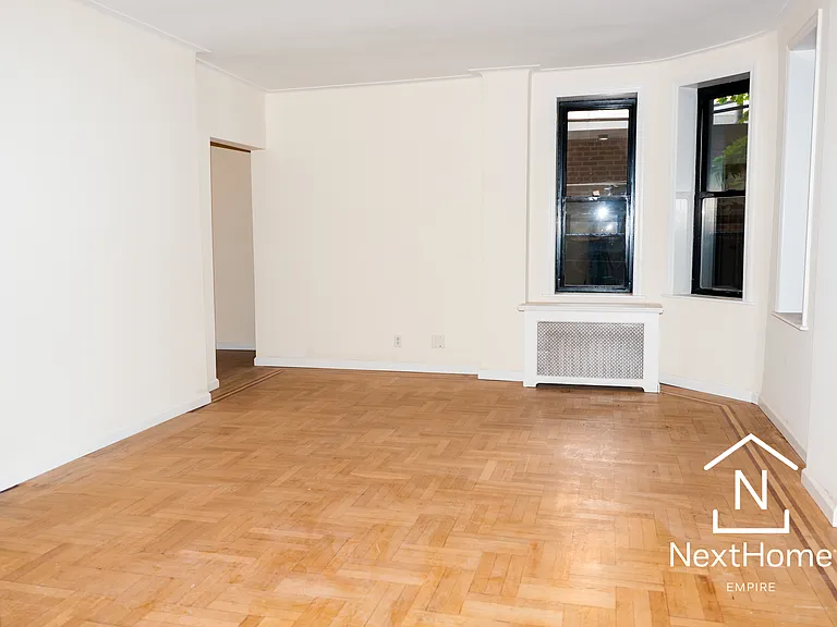 14430 35th Ave #B5 — Photo 8