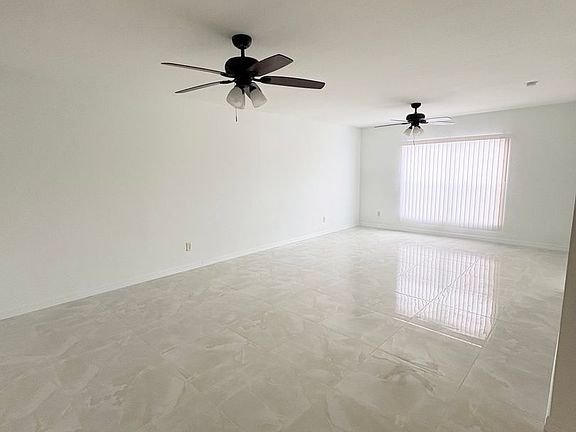 3rd image of 4704 Skyline Blvd APT 4