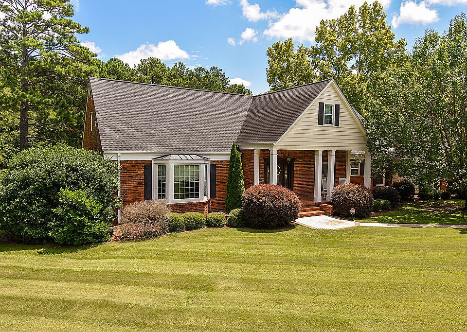 2nd image of 2426 Dobbs Rd