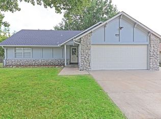 2701 W Hartford St, Broken Arrow, OK 74012