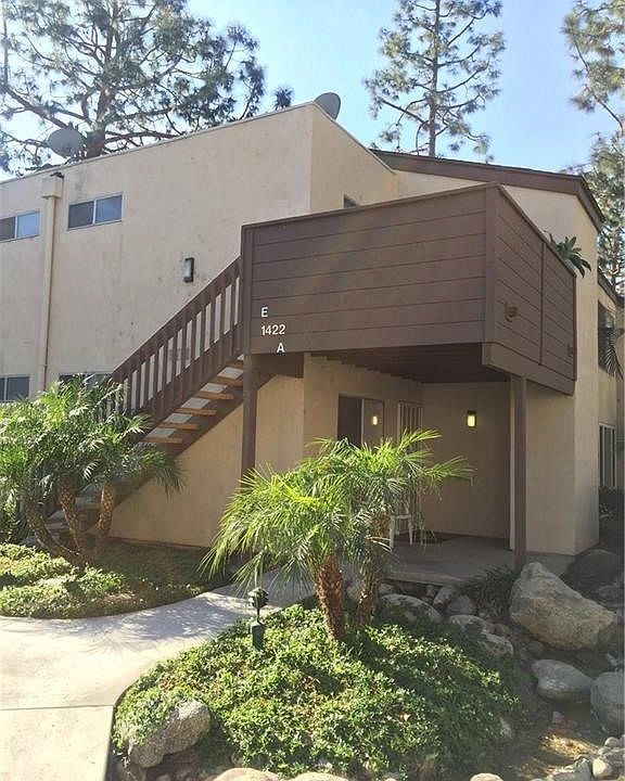 1st image of 1422 Cabrillo Park Dr APT E