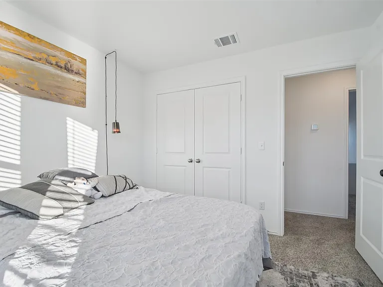 857 Powell St — Photo 17
