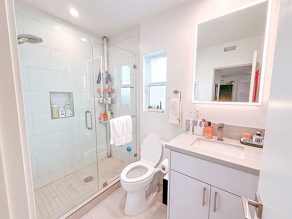 5th image of 1333 Brockton Ave APT 2