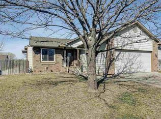 2224 E James St, Derby, KS 67037