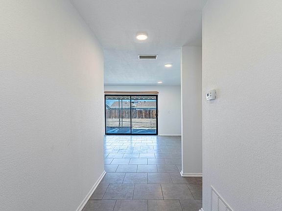 5th image of 7785 Columbine Ave