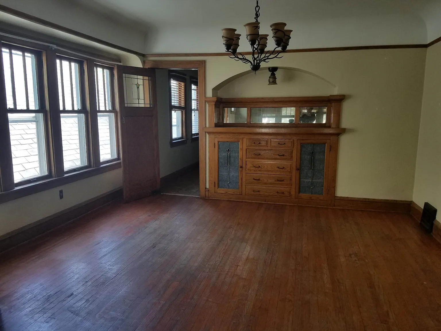 2 bed, 850 sqft, $1,200 — Photo 4