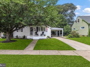 6 Brown Dr, Hamilton, NJ 08690