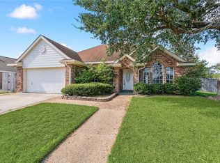 17 Pampas Dr, La Place, LA 70068
