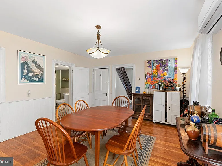 106 N Main St — Photo 11