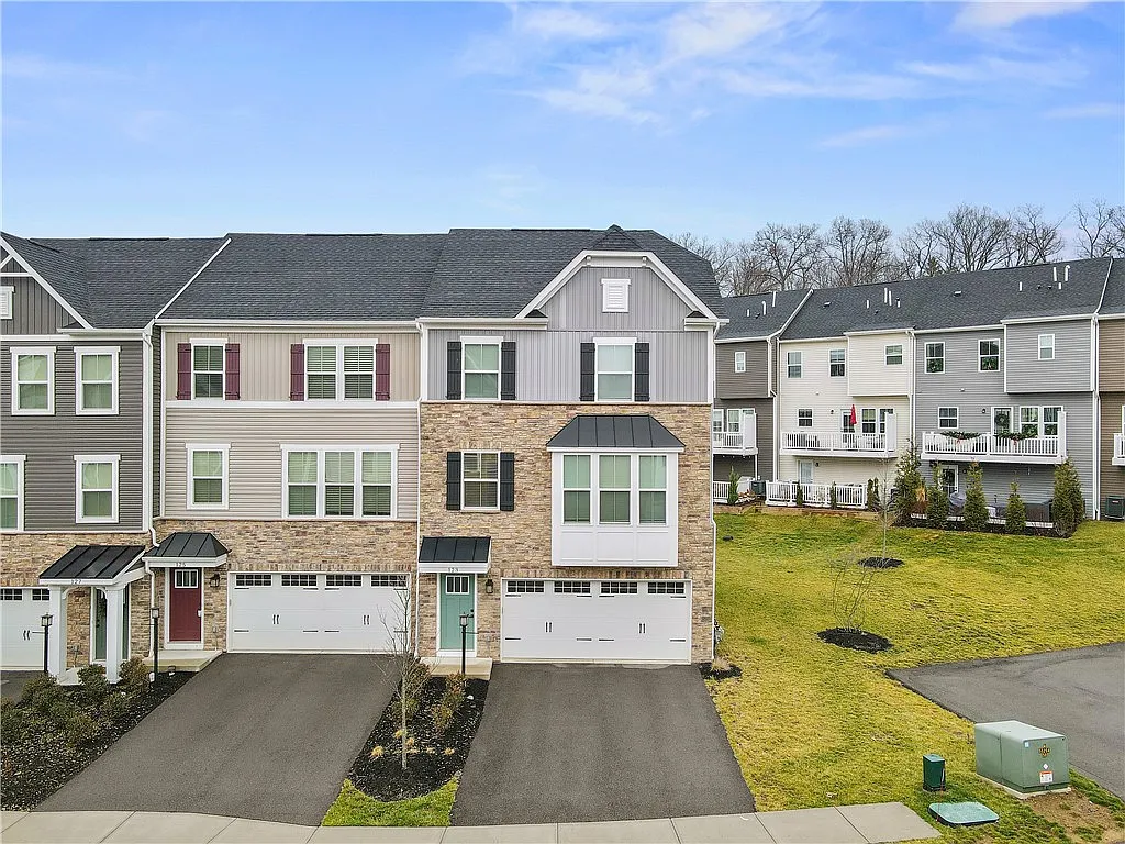 123 Curtis Ct photo 1