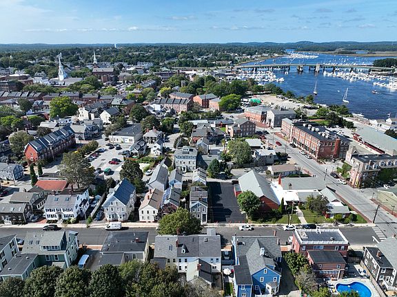 4th image of 11 Fair St