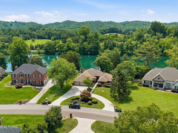 452 Mariner Point Dr, Clinton, TN 37716