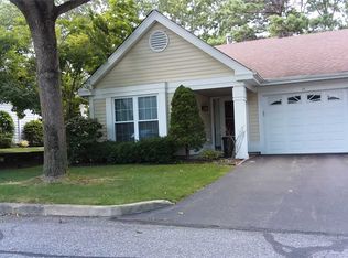 17 Kismet Ct, Ridge, NY 11961