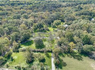 5N510 Curling Pond Rd, Wayne, IL 60184