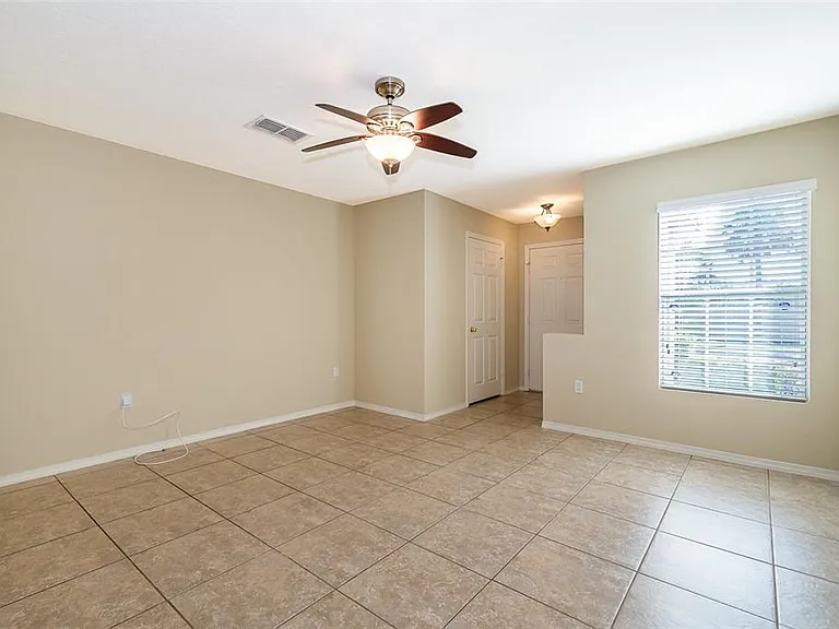5087 Dominica Dr — Photo 6