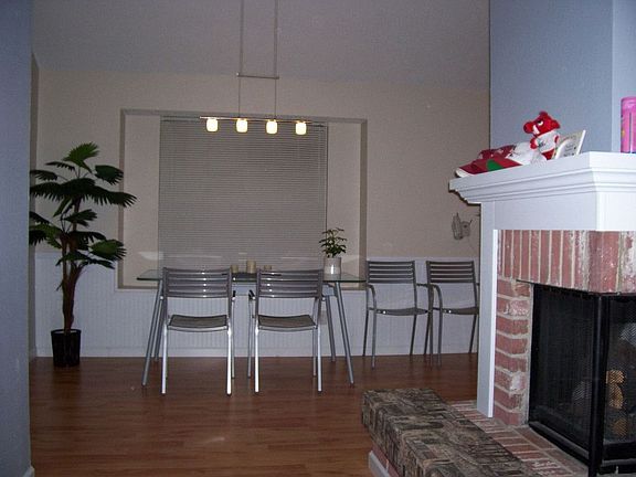 4th image of 5217 Tennis Villa Dr