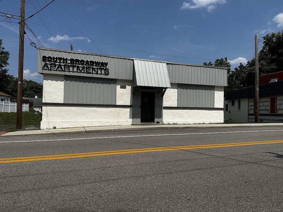 Building Photo 4