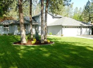 9211 N Ellenwood Ct, Nine Mile Falls, WA 99026