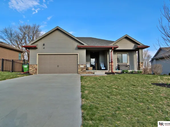 19418 Davy Jones Cir, Plattsmouth, NE 68048