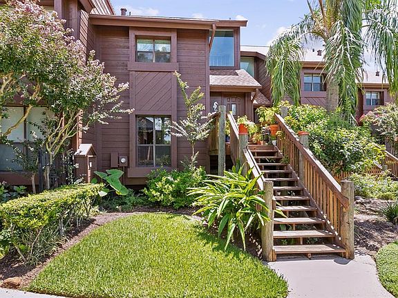 2nd image of 2344 Crows Nest Dr