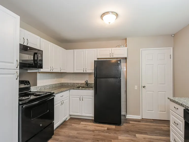 2325 Flamingo Dr — Photo 8